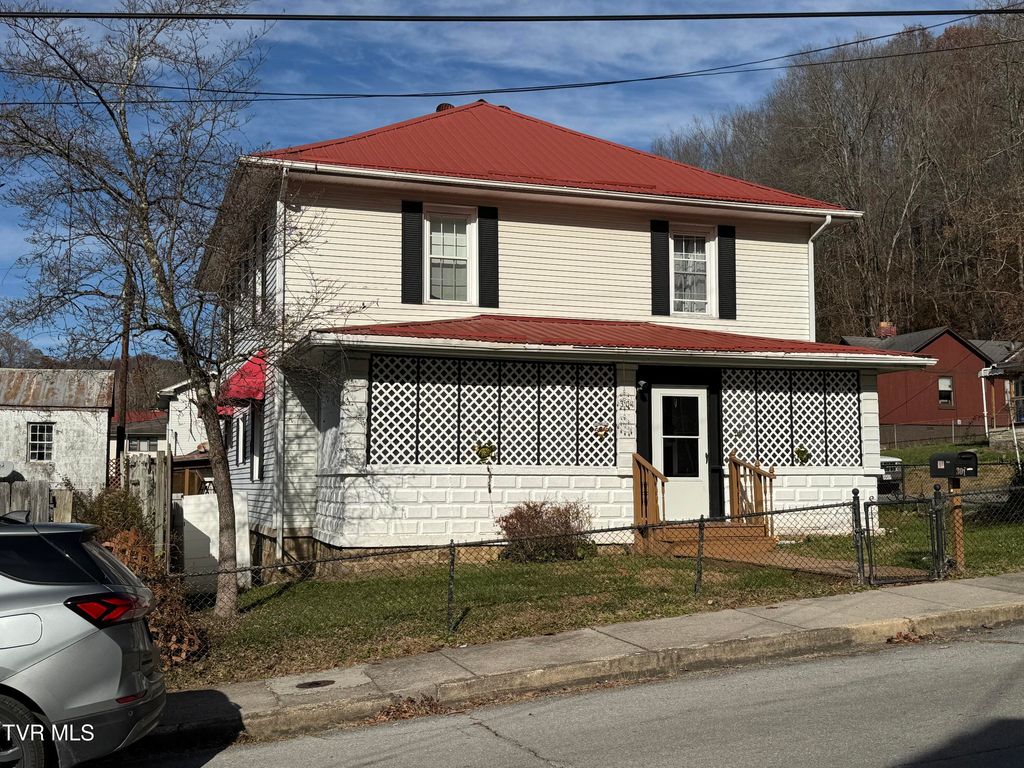 Photo of 301 Roberts Street, Appalachia, VA 24216 (MLS # 9988415)