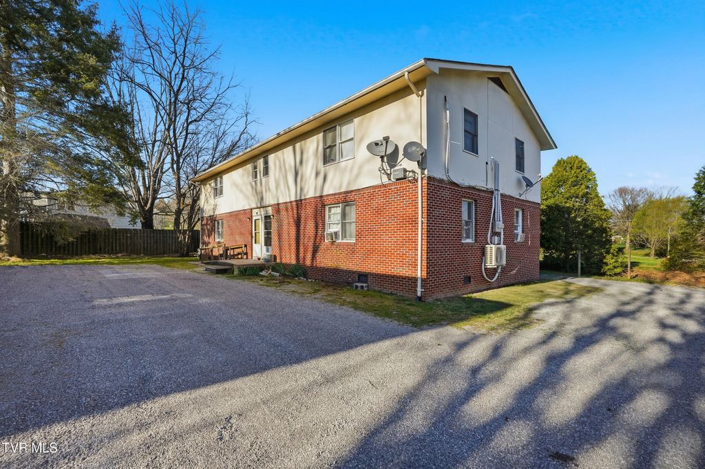 Photo of 151 Martin Street, Jonesville, VA 24263 (MLS # 9994170)