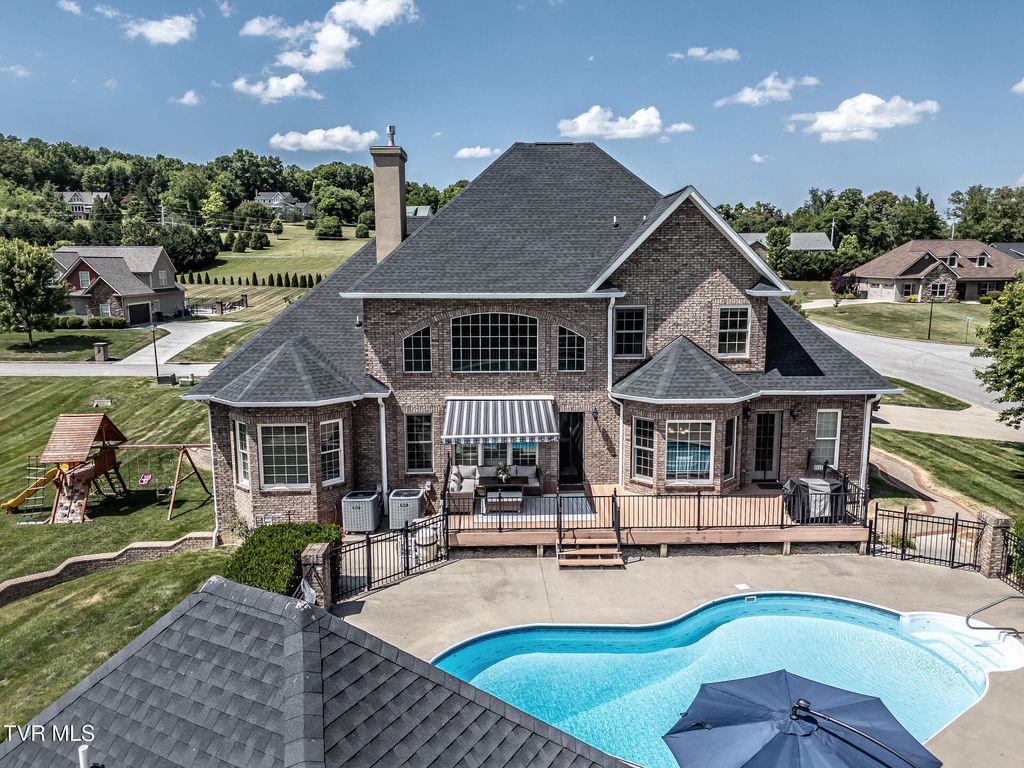 Photo of 201 Hawthorne Court, Greeneville, TN 37745 (MLS # 9995831)