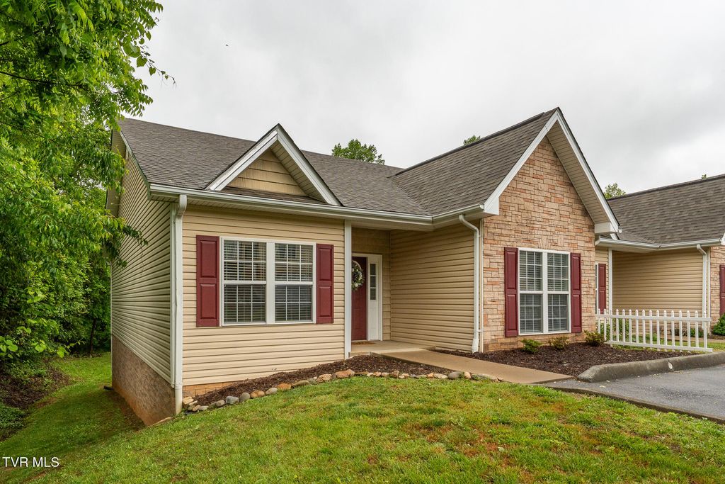 Photo of 83 Whisper Bend #83, Johnson City, TN 37604 (MLS # 9995083)