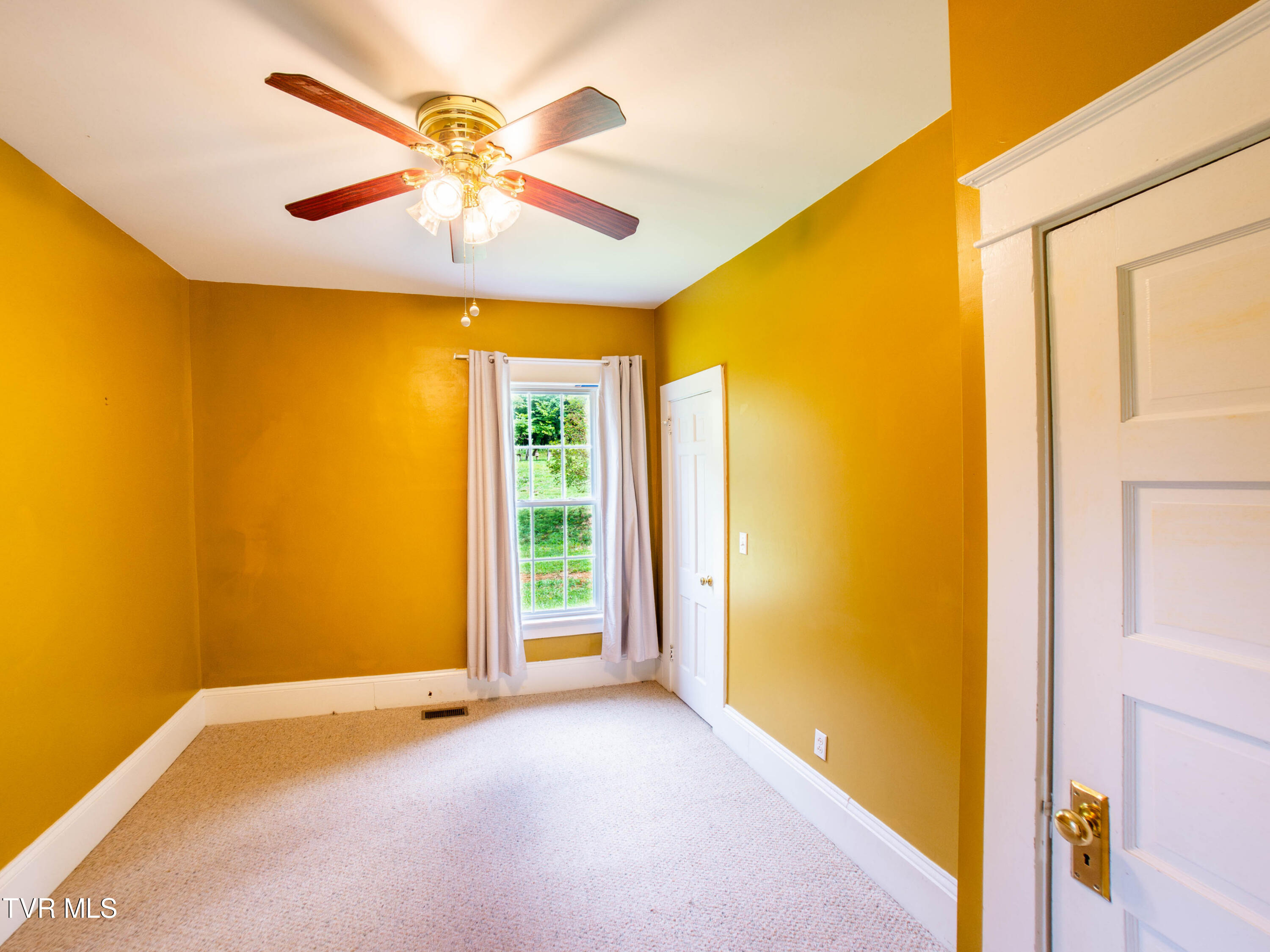 110 Charles Smith Road, Watauga, Tennessee image 11