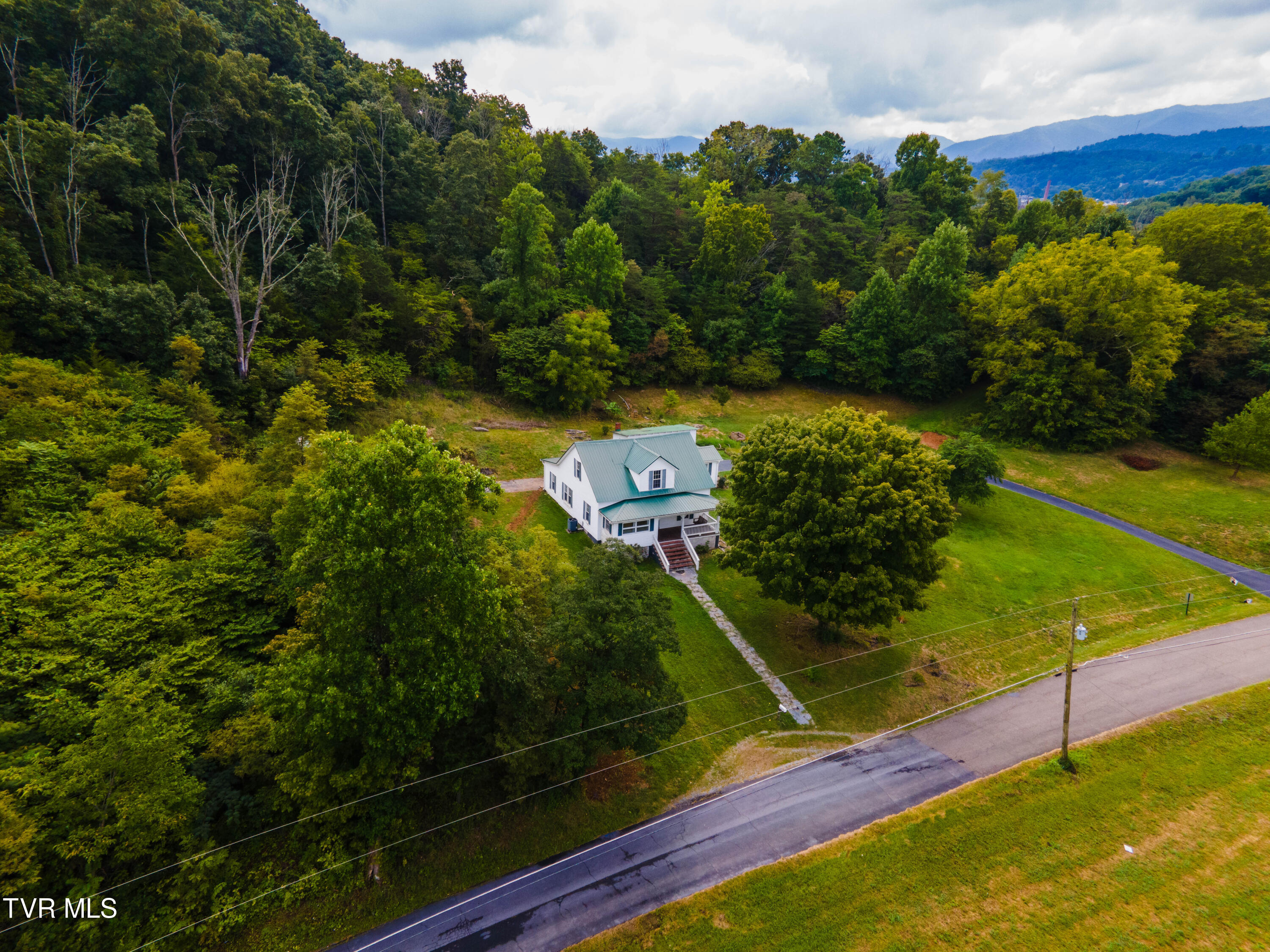 110 Charles Smith Road, Watauga, Tennessee image 3