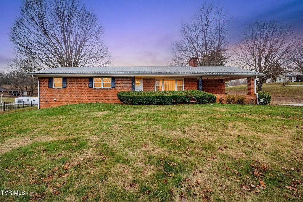 Photo of 102 Treadway Lane, Jonesborough, TN 37659 (MLS # 9989083)