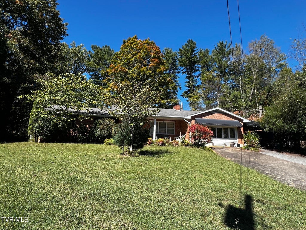 Photo of 1509 Woodland Avenue, Johnson City, TN 37601 (MLS # 10001812)