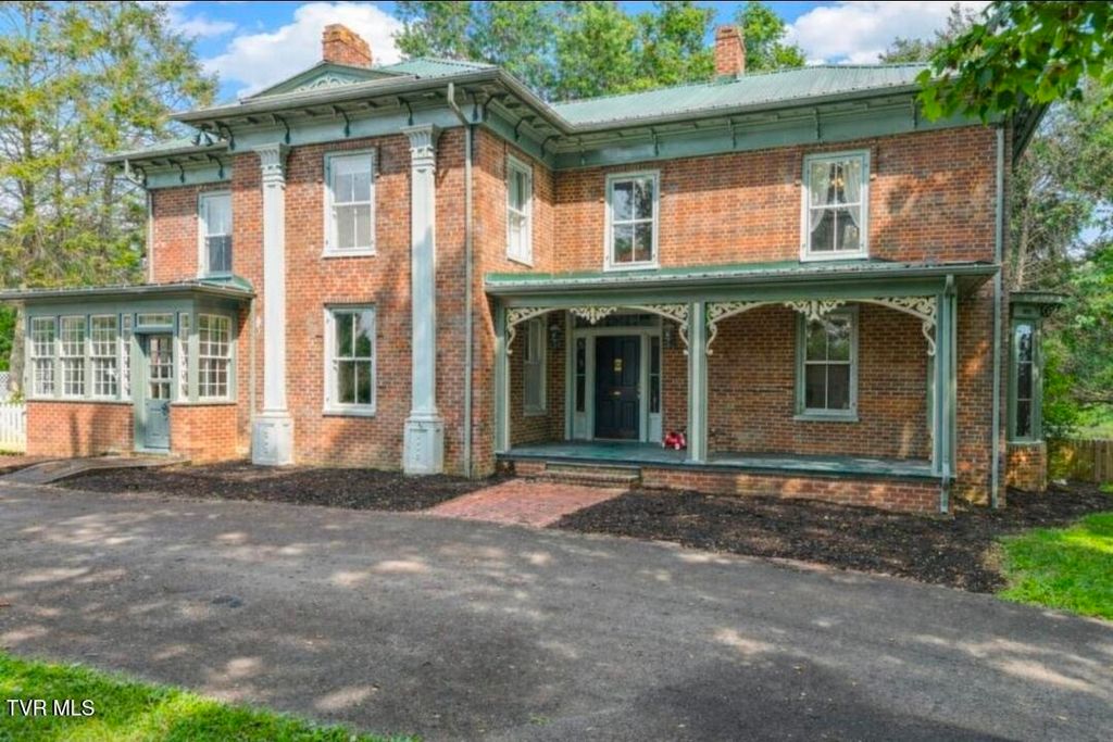 Photo of 275 Burger Drive, Chuckey, TN 37641 (MLS # 9993000)