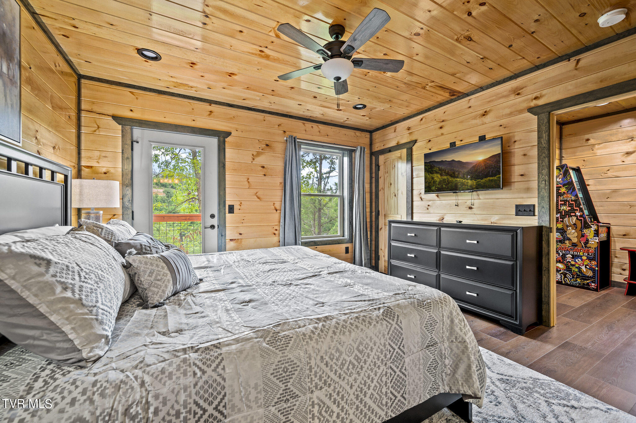 1864 Blue Tick Way, Sevierville, Tennessee image 23