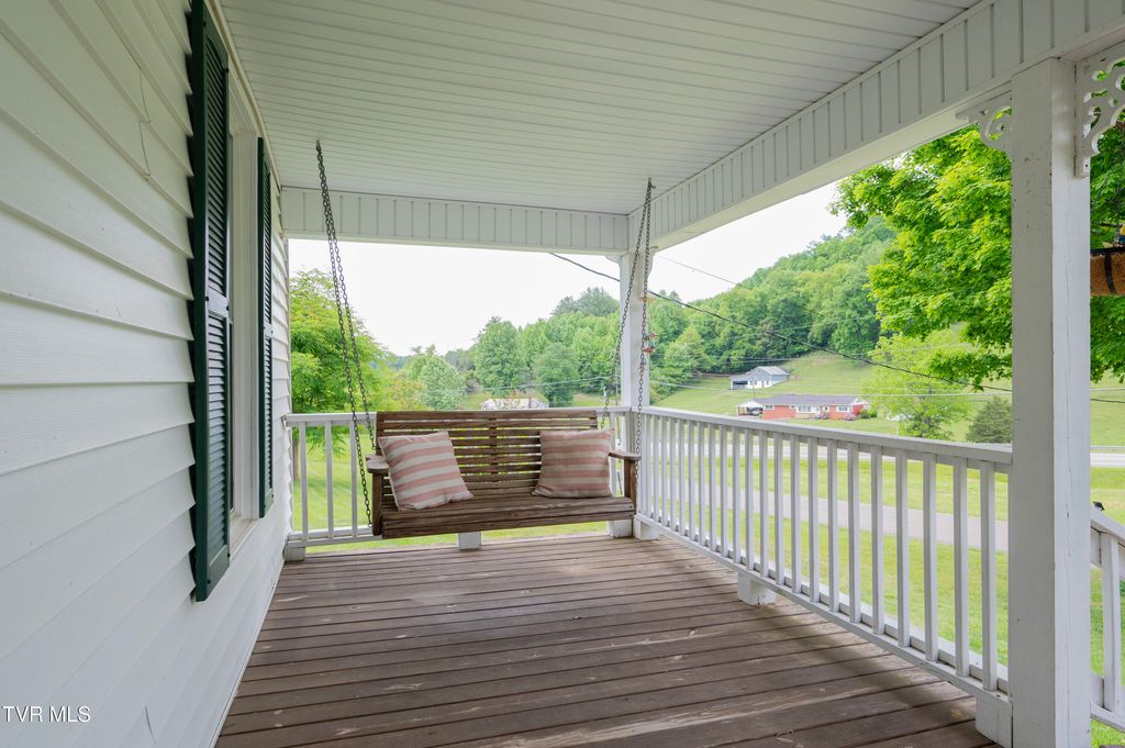 Photo of 110 Charles Smith Road, Watauga, TN 37694 (MLS # 9995175)