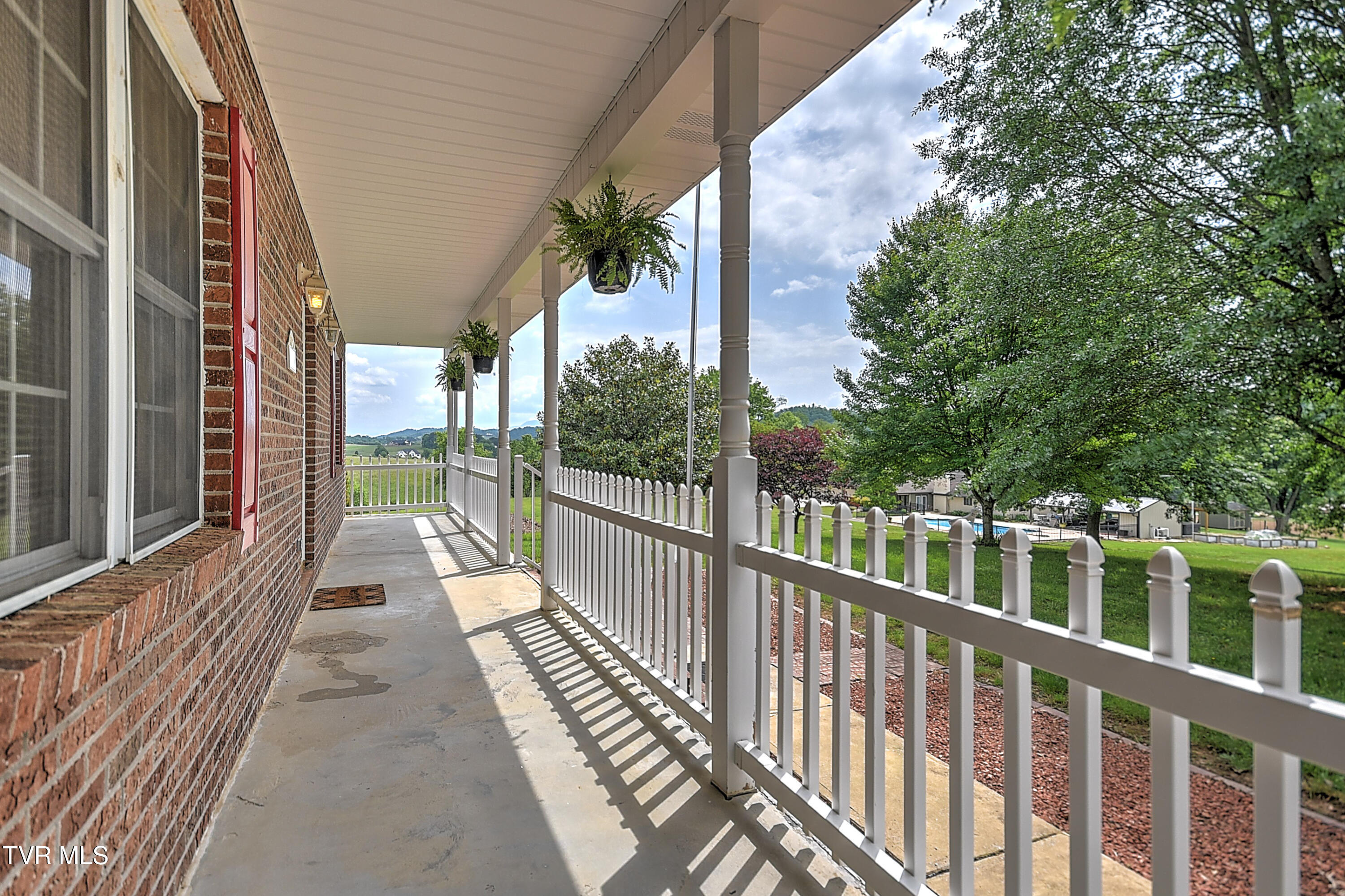 189 Taylor Drive, Piney Flats, Tennessee image 6