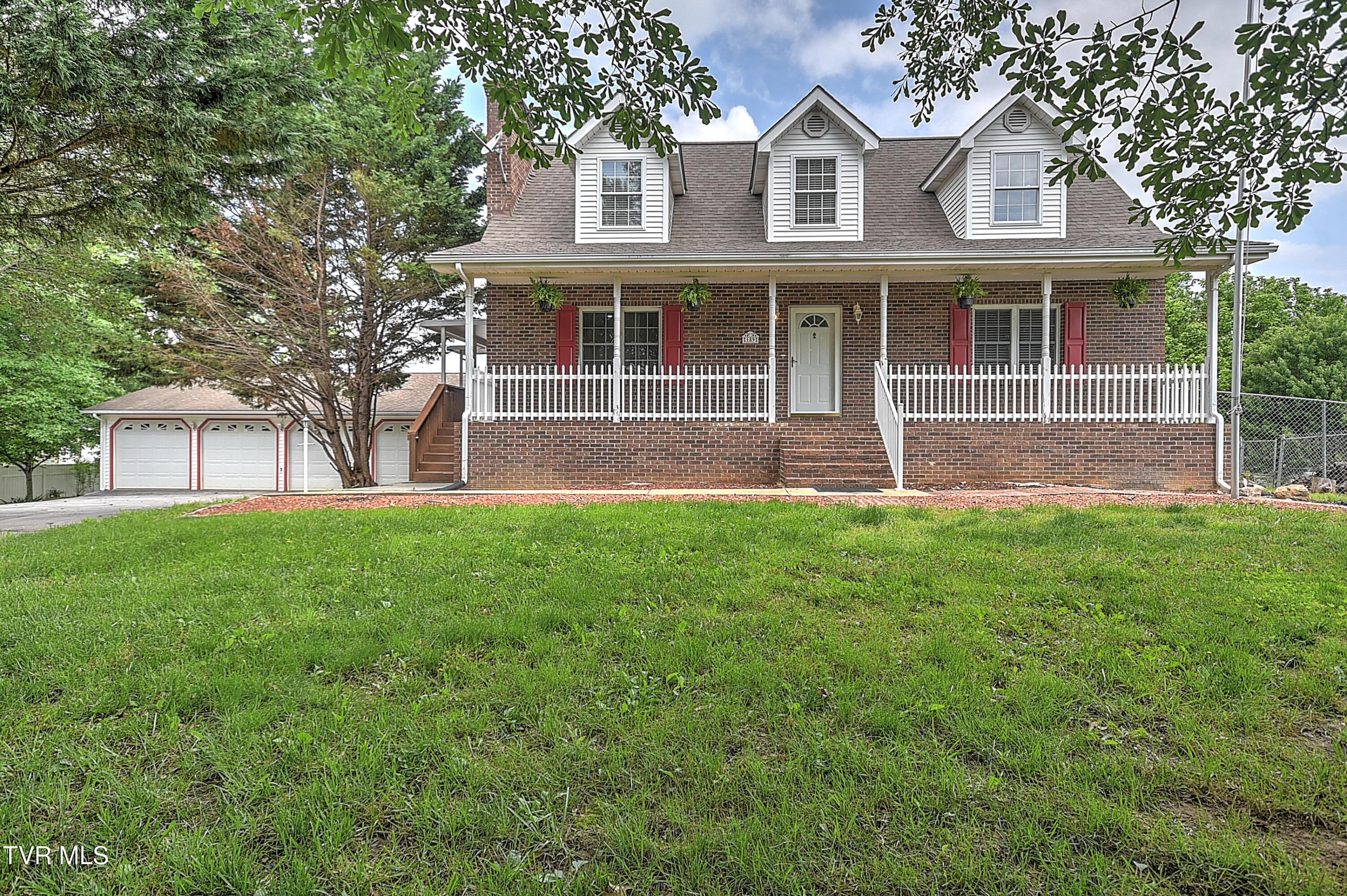189 Taylor Drive, Piney Flats, Tennessee image 3
