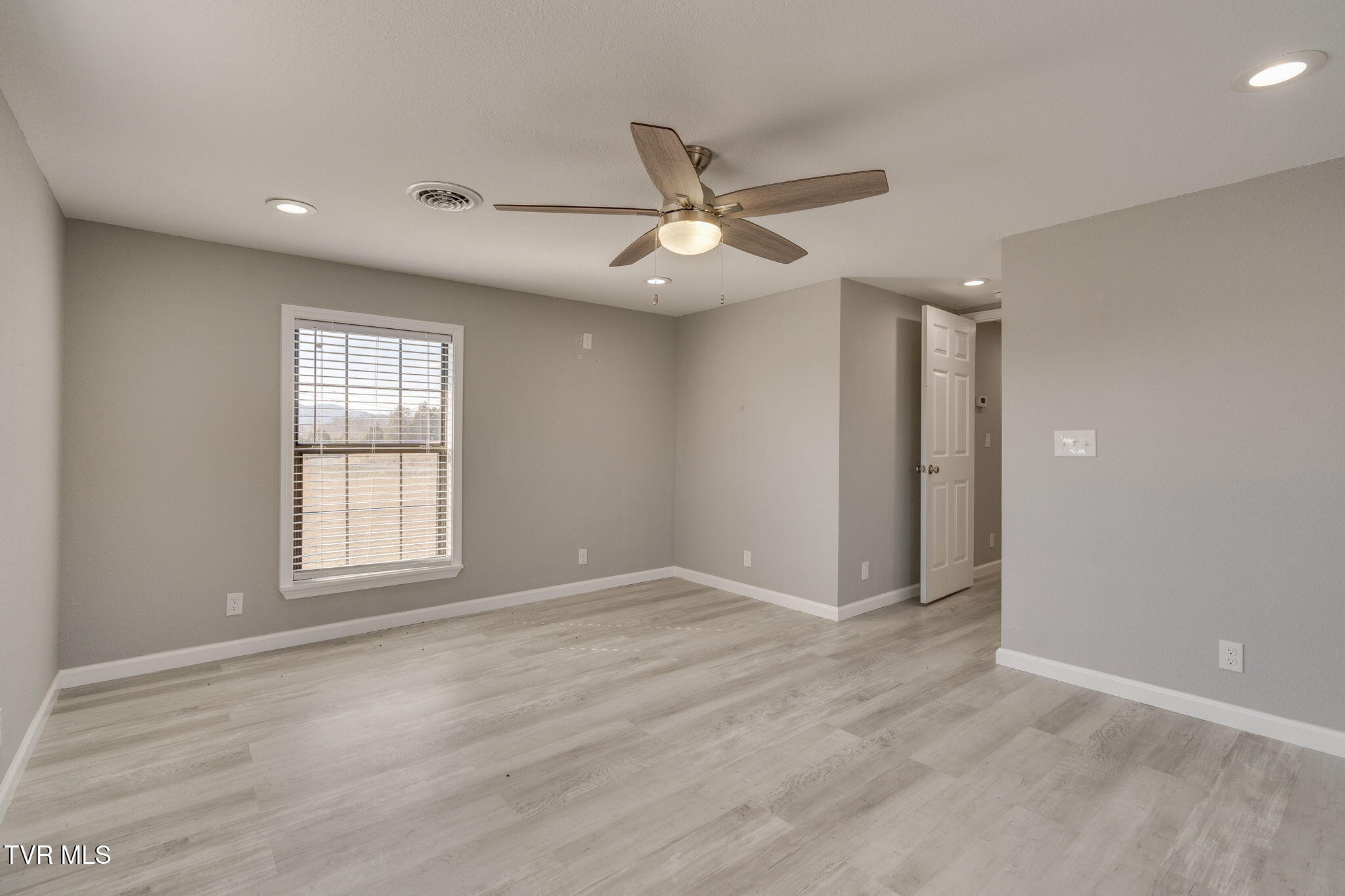 358 Manis Road, Rogersville, Tennessee image 24