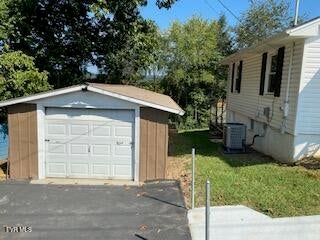 Photo of 1316 Allgood Drive, Kingsport, TN 37665 (MLS # 10001245)