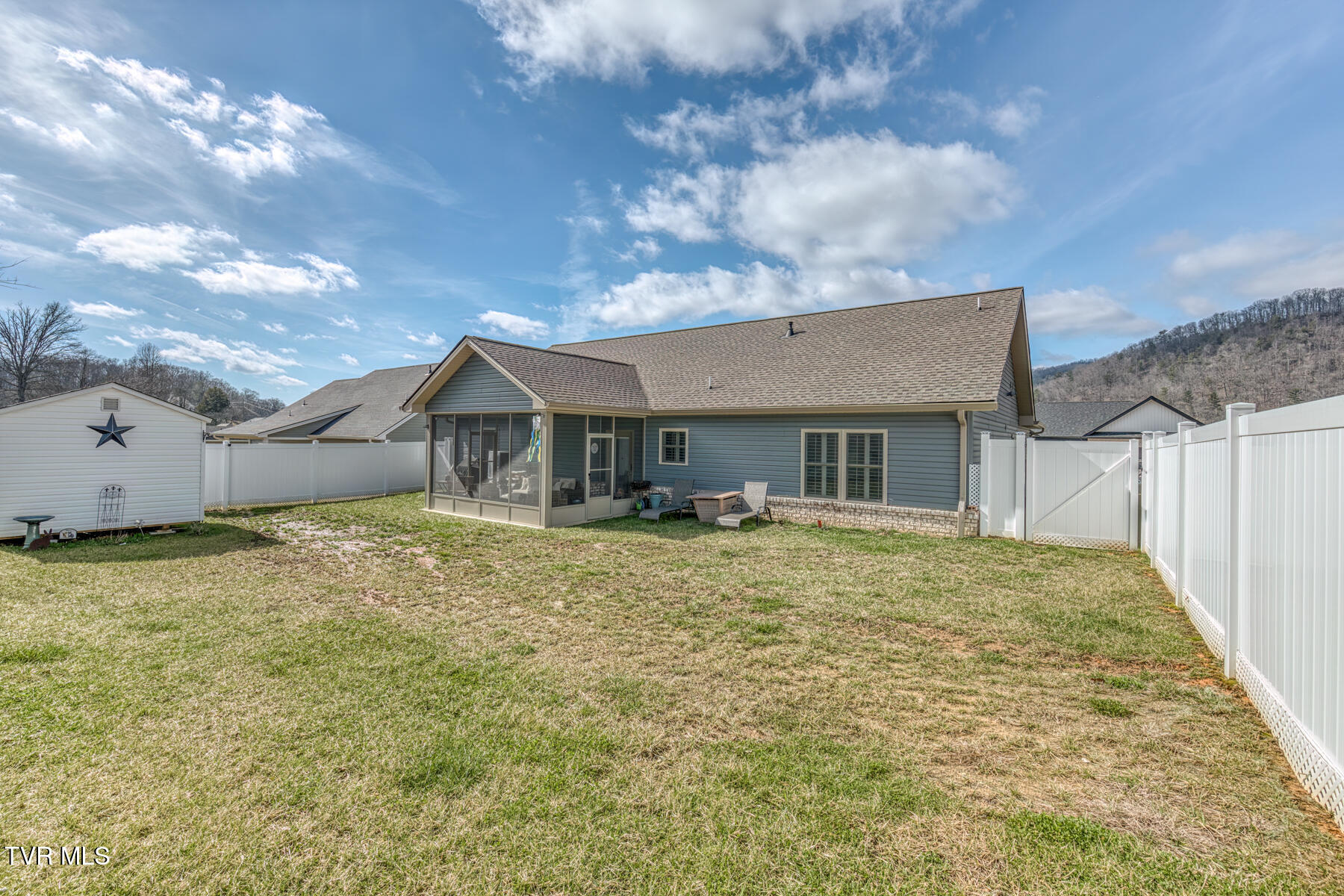 114 Ervin Loop, Erwin, Tennessee image 38