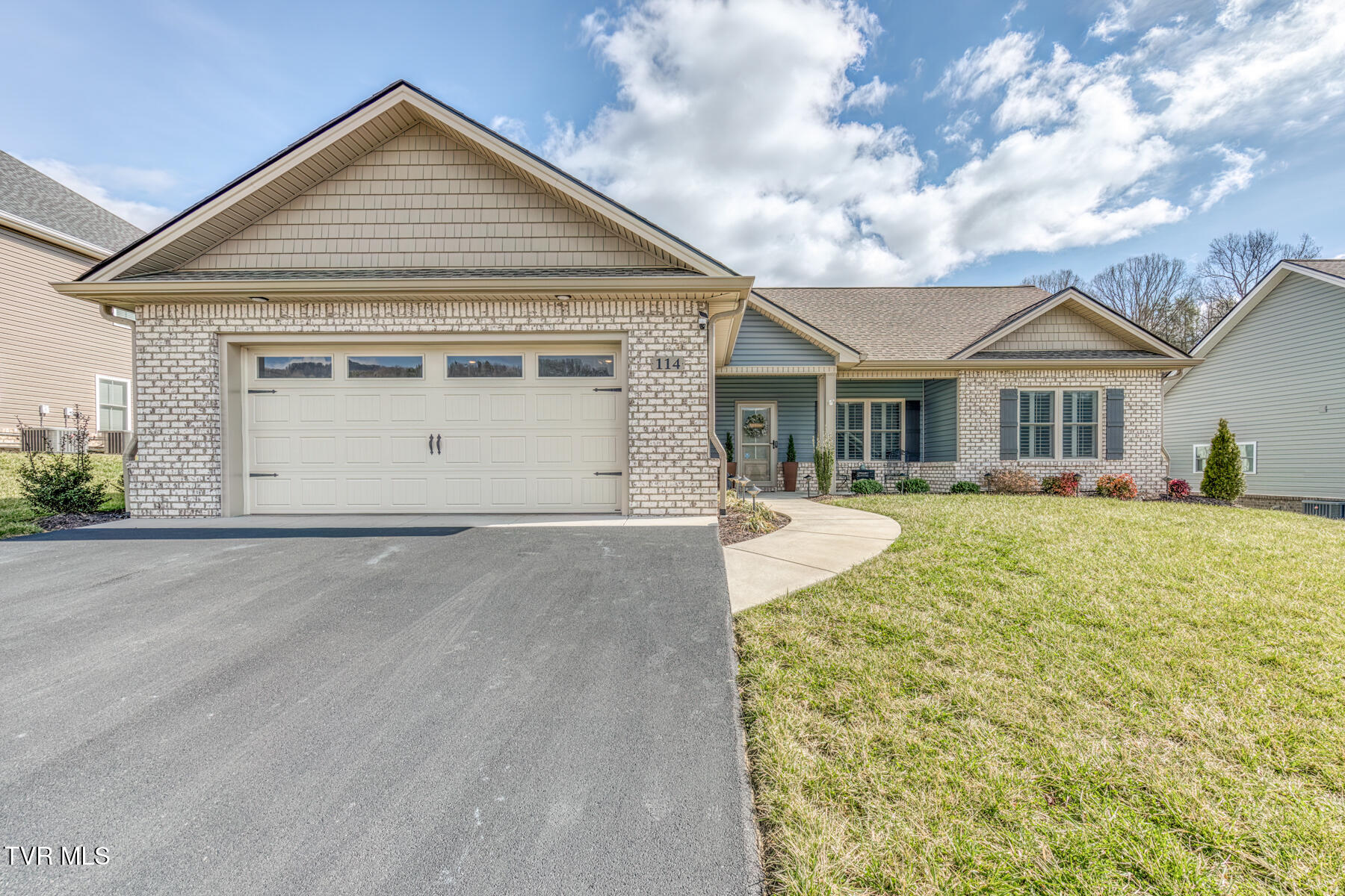 114 Ervin Loop, Erwin, Tennessee image 3