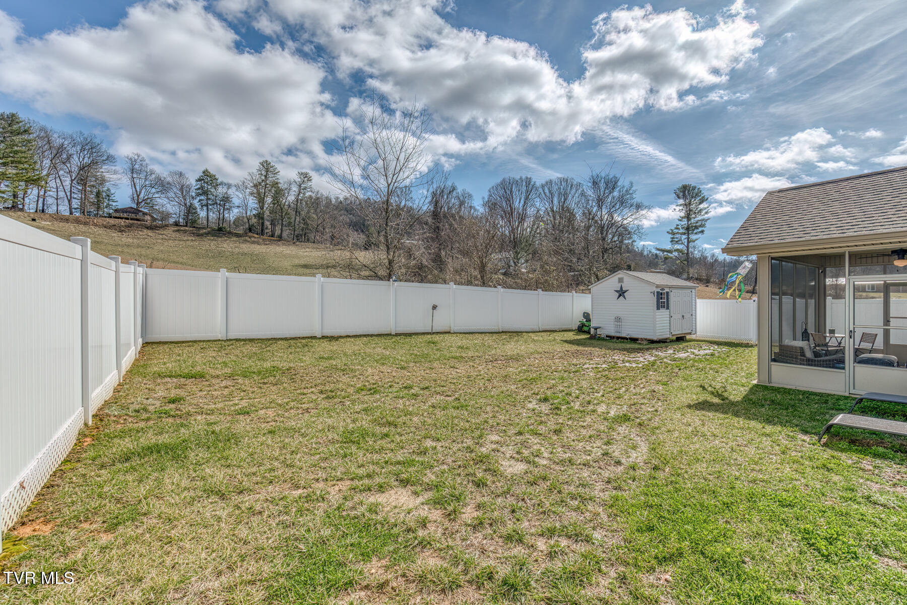 114 Ervin Loop, Erwin, Tennessee image 37