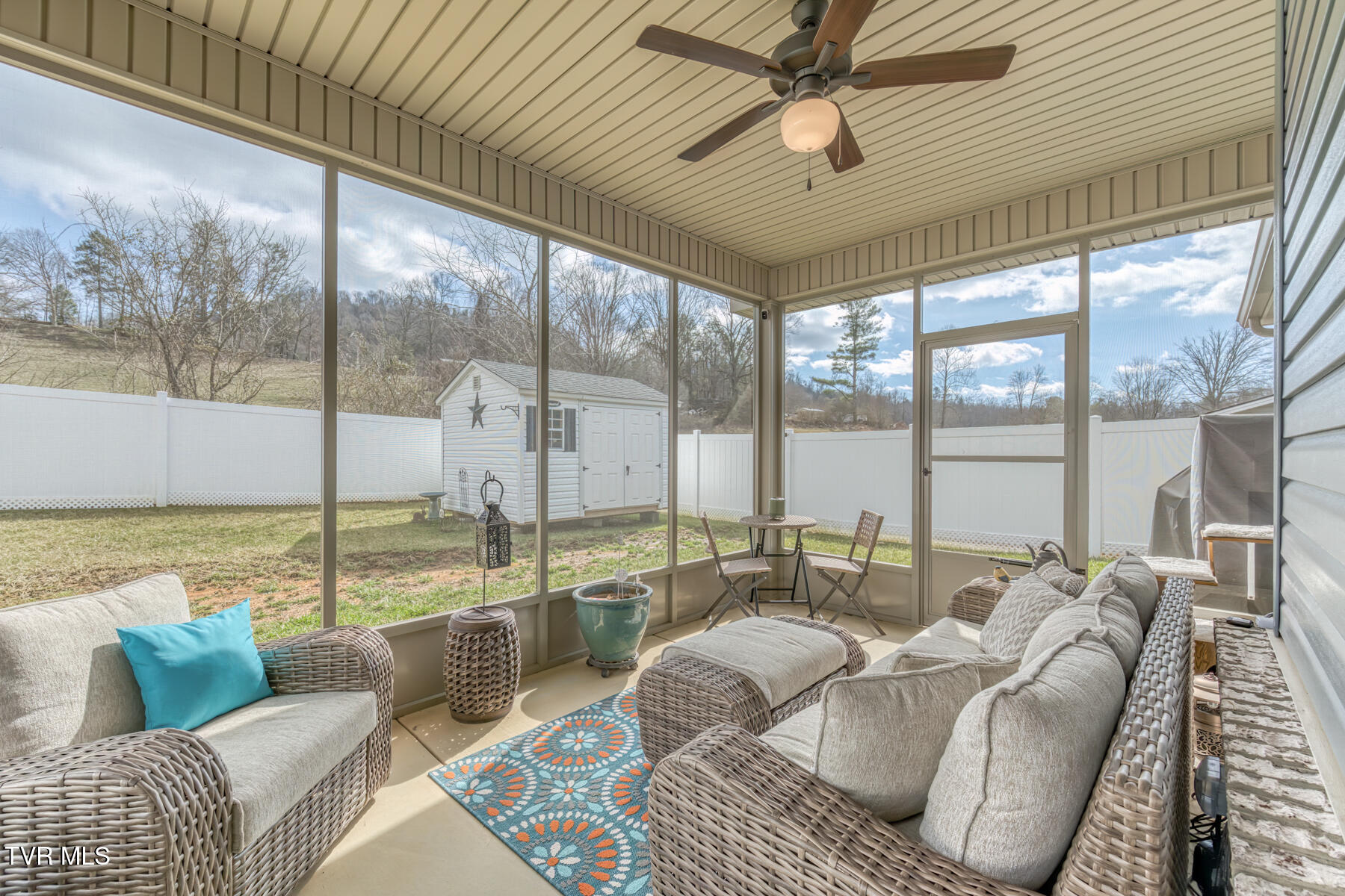 114 Ervin Loop, Erwin, Tennessee image 18