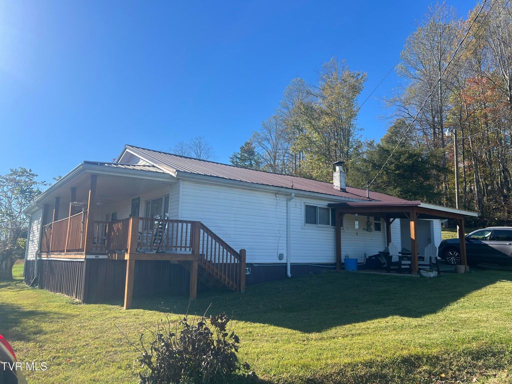 Photo of 293 Sub Hollow Dr. Dr, Rose Hill, VA 24281 (MLS # 9989333)
