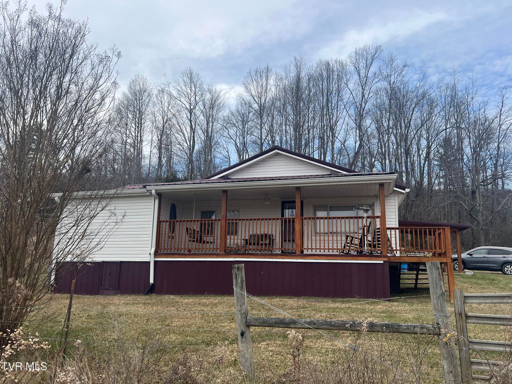 Photo of 293 Sub Hollow Dr. Dr, Rose Hill, VA 24281 (MLS # 9989333)
