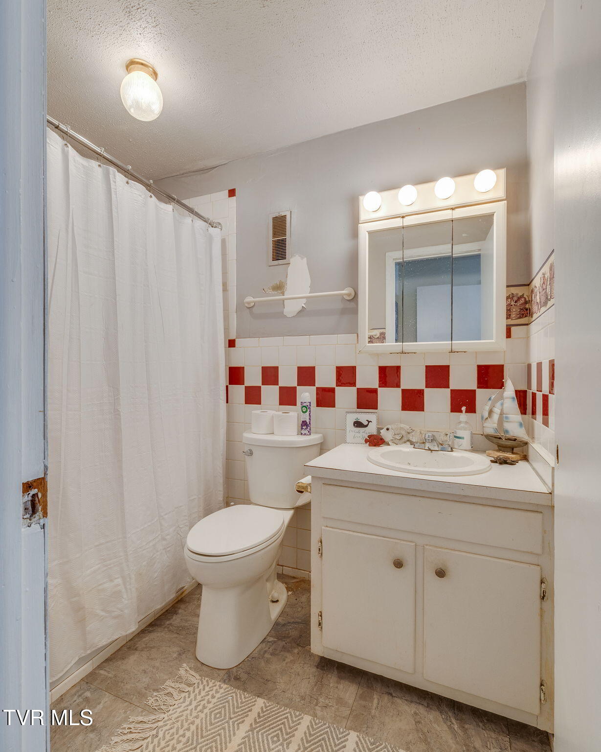520 Silver Grove Road, Bluff City, Tennessee image 27