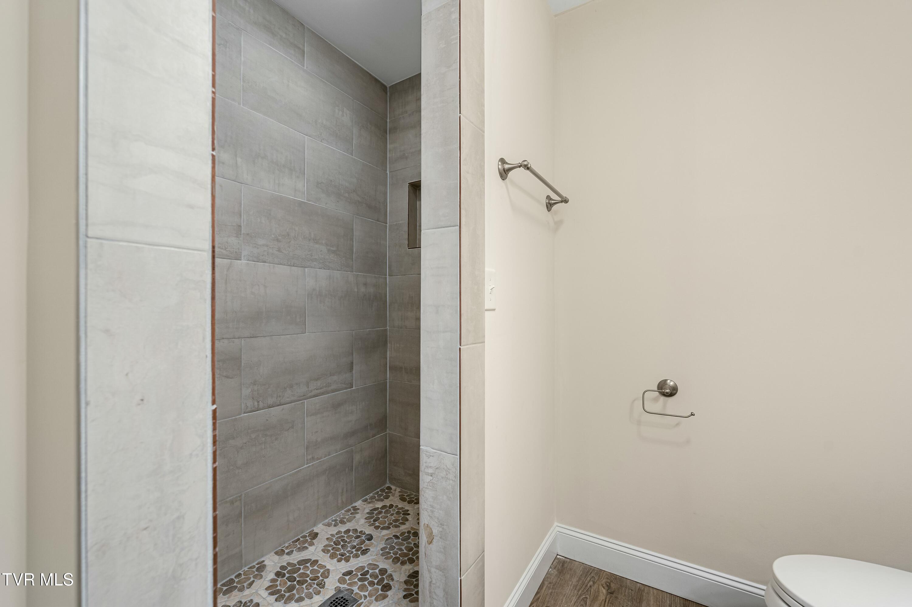 17288 Rim Road, Abingdon, Virginia image 43