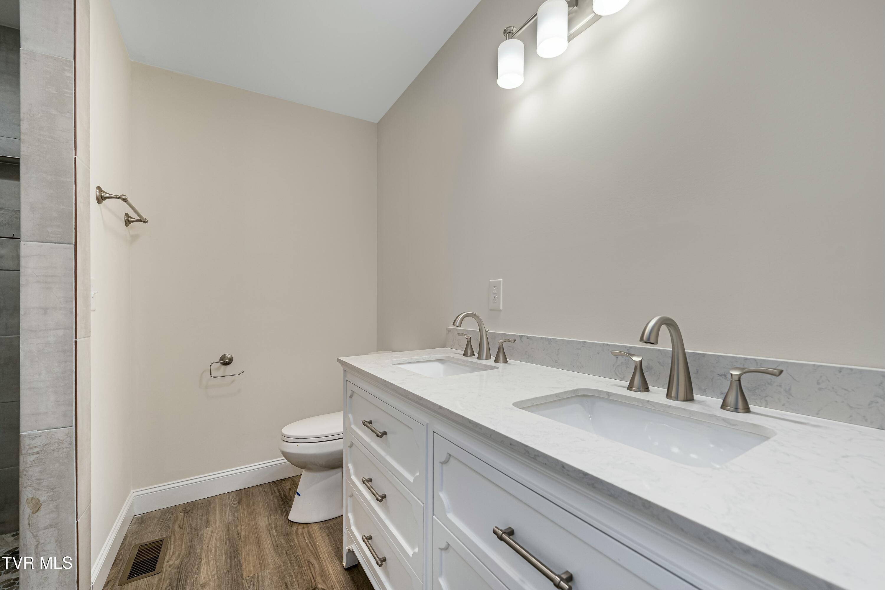 17288 Rim Road, Abingdon, Virginia image 42