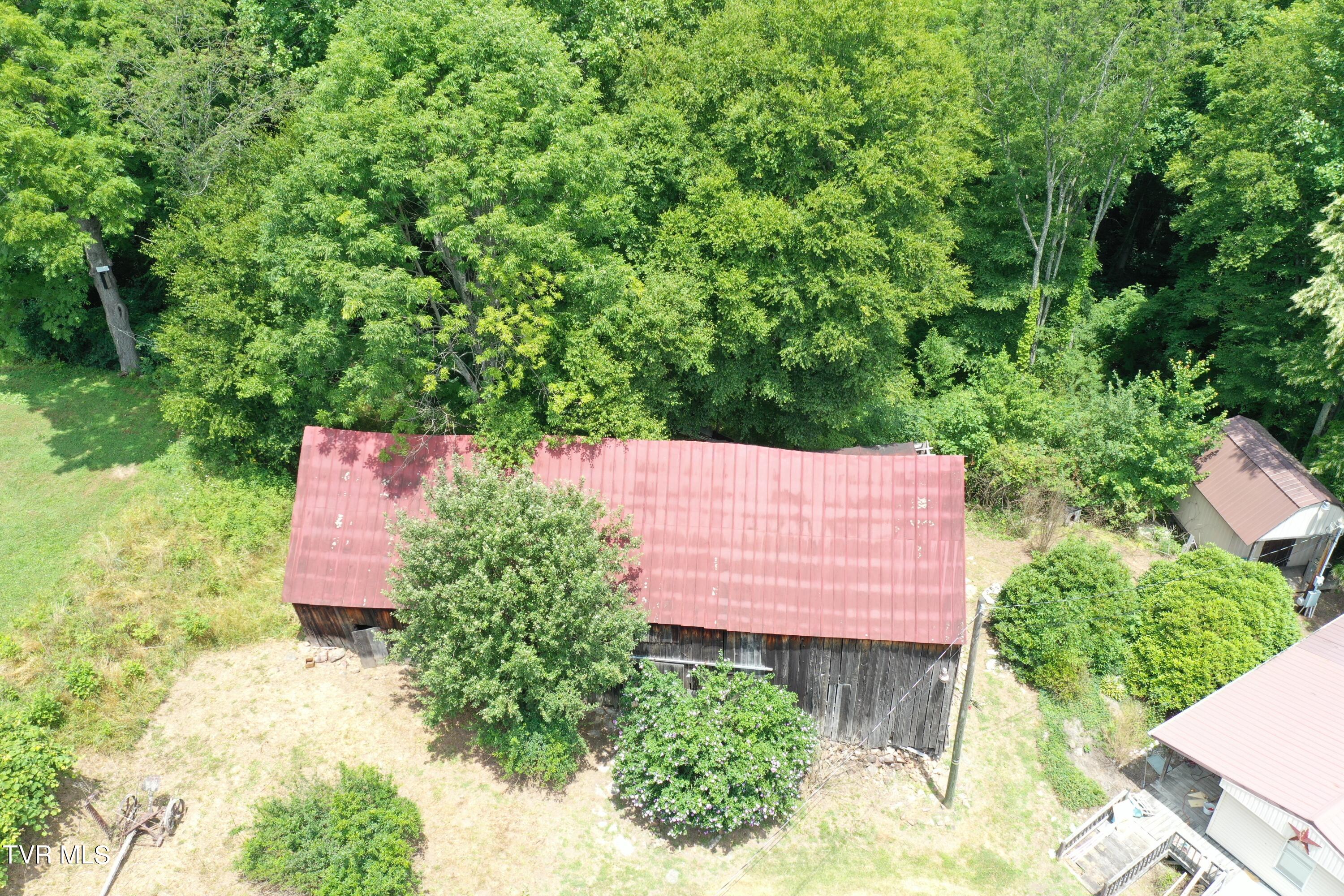 10702 Redbud Highway, Honaker, Virginia image 13