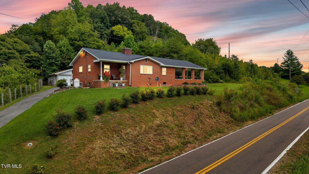 Photo of 5367 Clinch River Highway, Gate City, VA 24251 (MLS # 9984495)