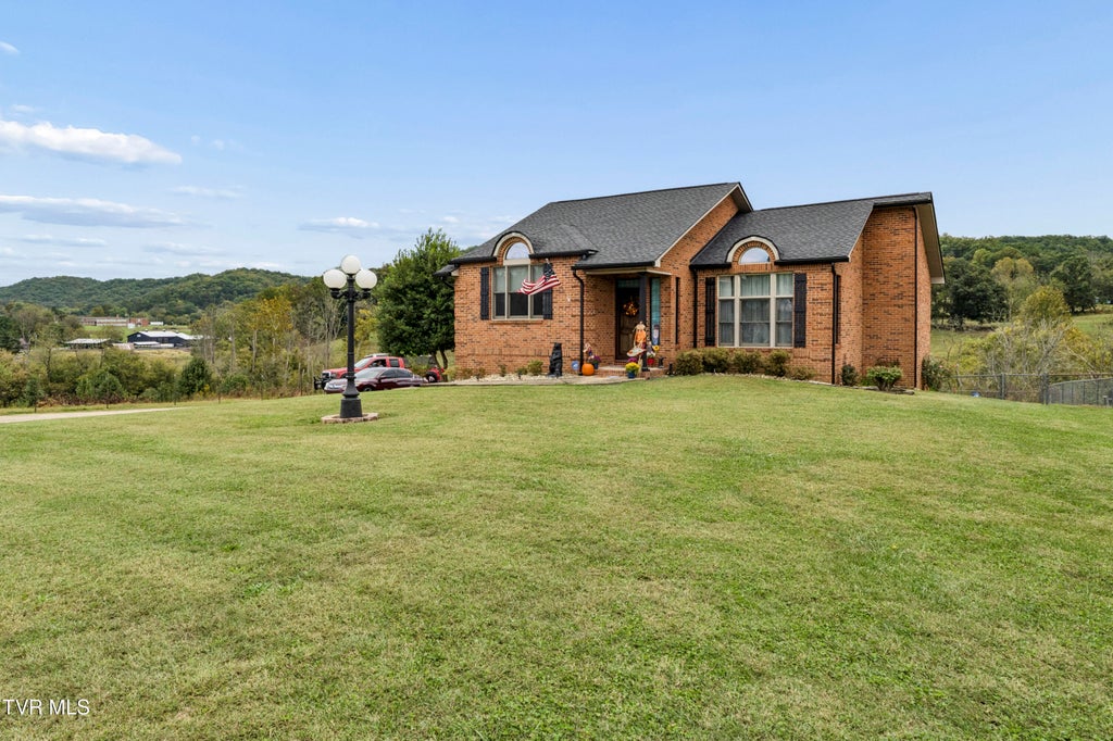 Photo of 720 Old Stage Trail, Bristol, TN 37620 (MLS # 10002461)