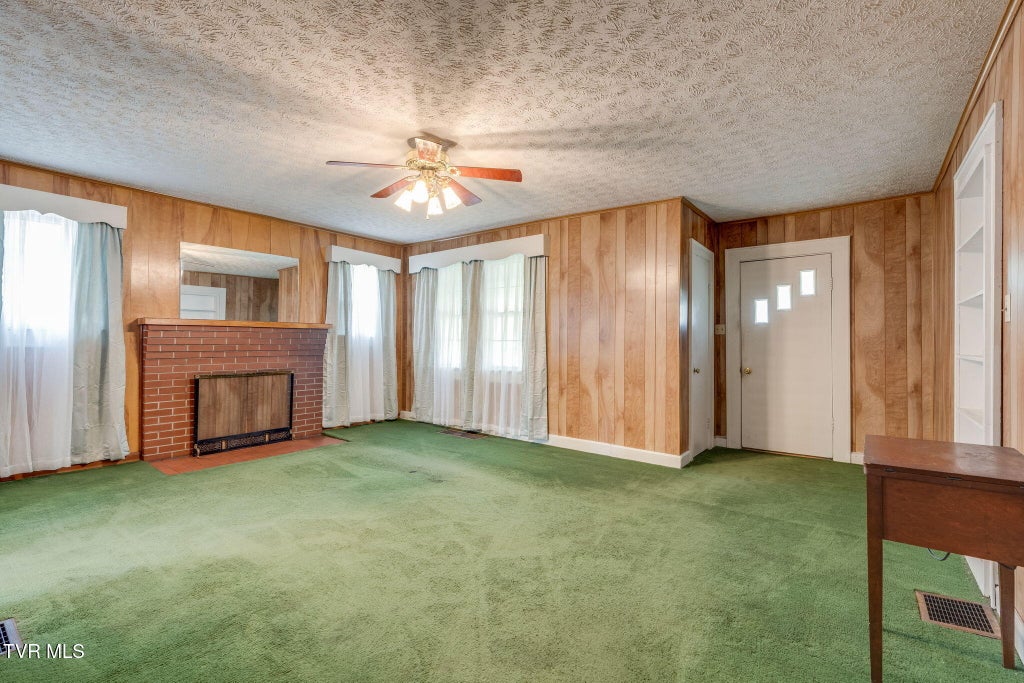Photo of 1604 Watauga Avenue, Johnson City, TN 37601 (MLS # 9996808)
