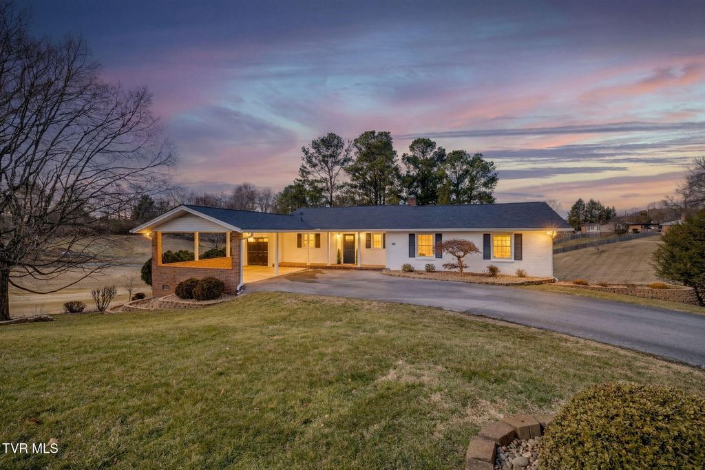 Photo of 416 Manderley Road, Kingsport, TN 37660 (MLS # 9991402)
