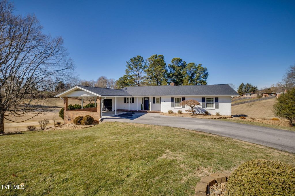Photo of 416 Manderley Road, Kingsport, TN 37660 (MLS # 9991402)