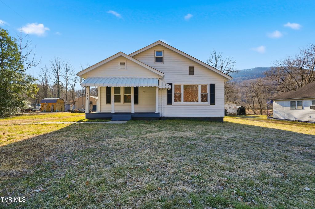Photo of 602 2nd Avenue, Big Stone Gap, VA 24219 (MLS # 9985359)