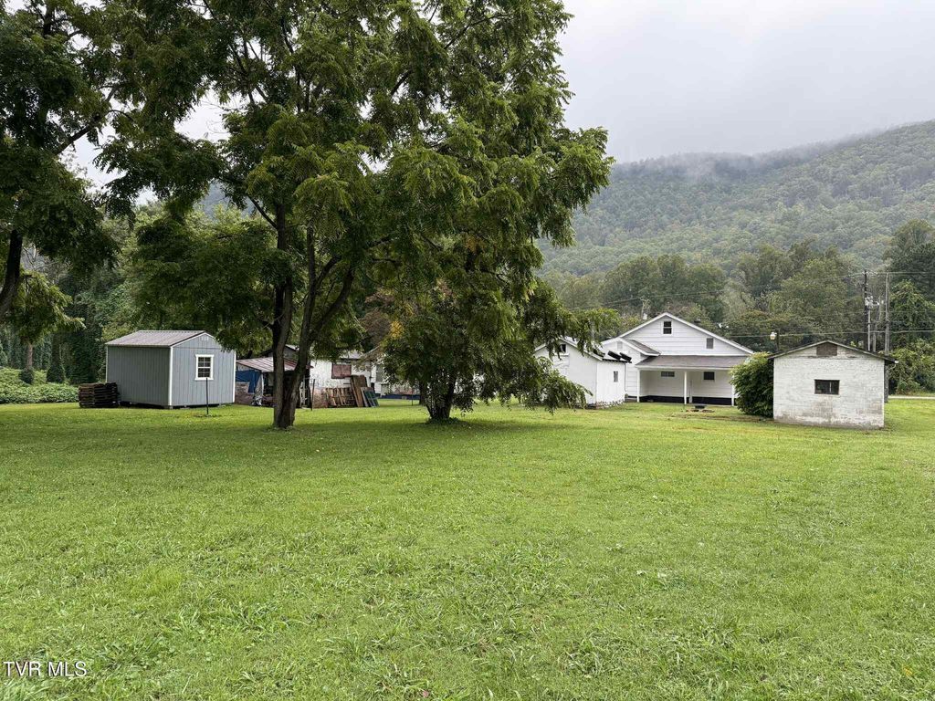 Photo of 602 2nd Avenue, Big Stone Gap, VA 24219 (MLS # 9985359)
