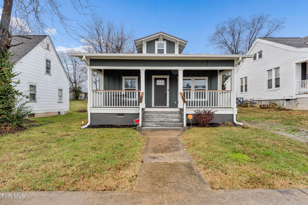 Photo of 710 Carson Street, Greeneville, TN 37743 (MLS # 9988931)