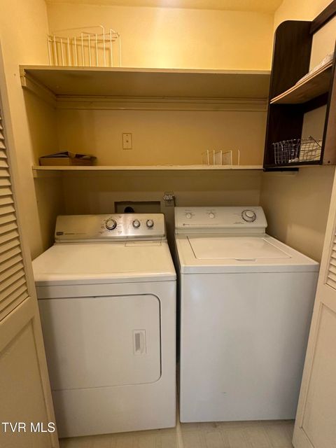 Tiny photo for 226 Susong Lane, Greeneville, TN 37743 (MLS # 9983578)