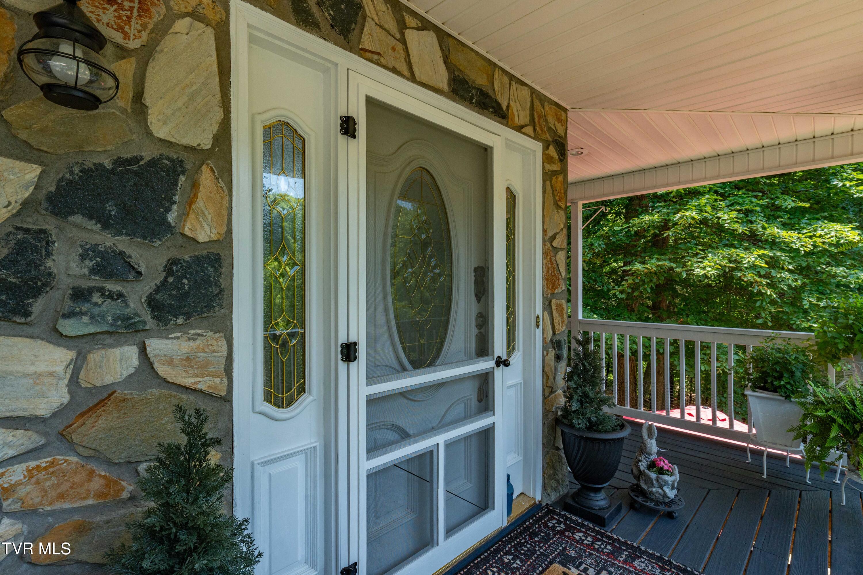 122 White Pine Road, Hampton, Tennessee image 7