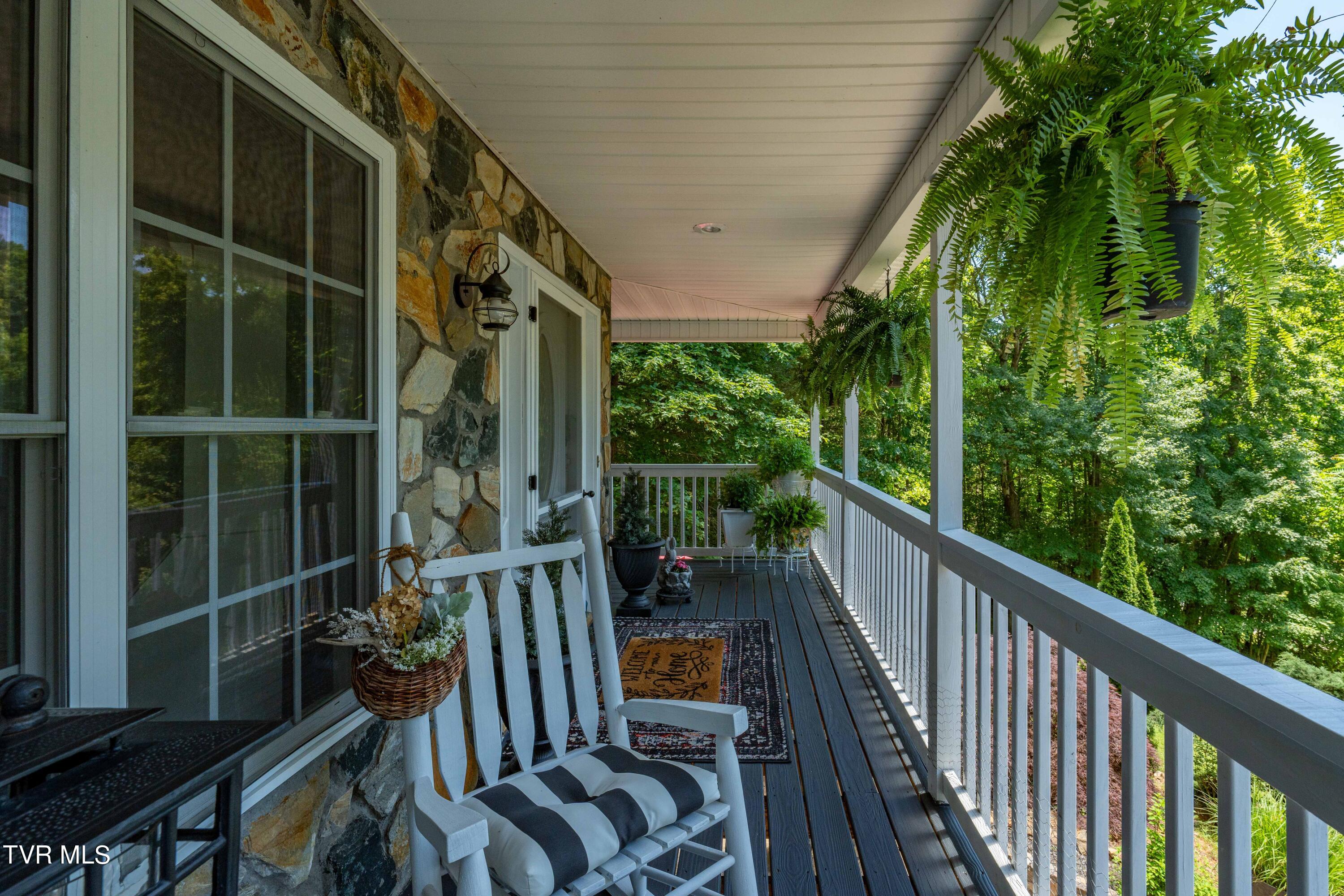122 White Pine Road, Hampton, Tennessee image 6