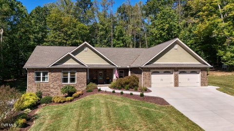 Homes For Sale - 113 Forest Lane<br/> Blountville, TN 37617