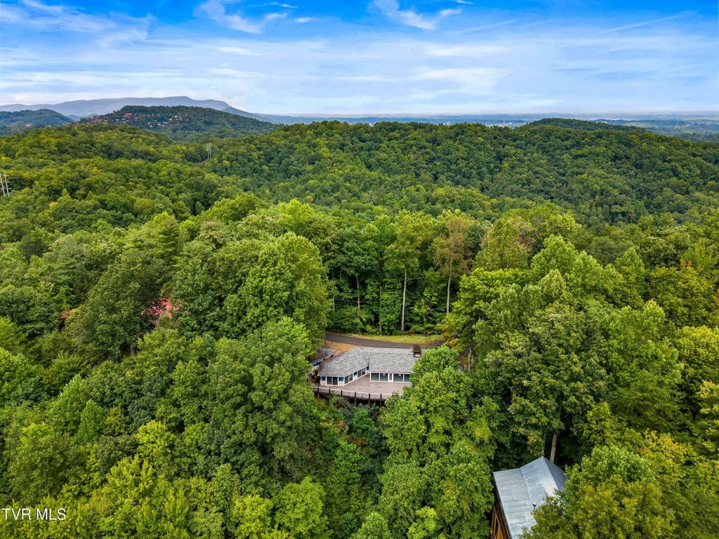 Photo of 459 Judy Top Lane, Sevierville, TN 37876 (MLS # 9986805)