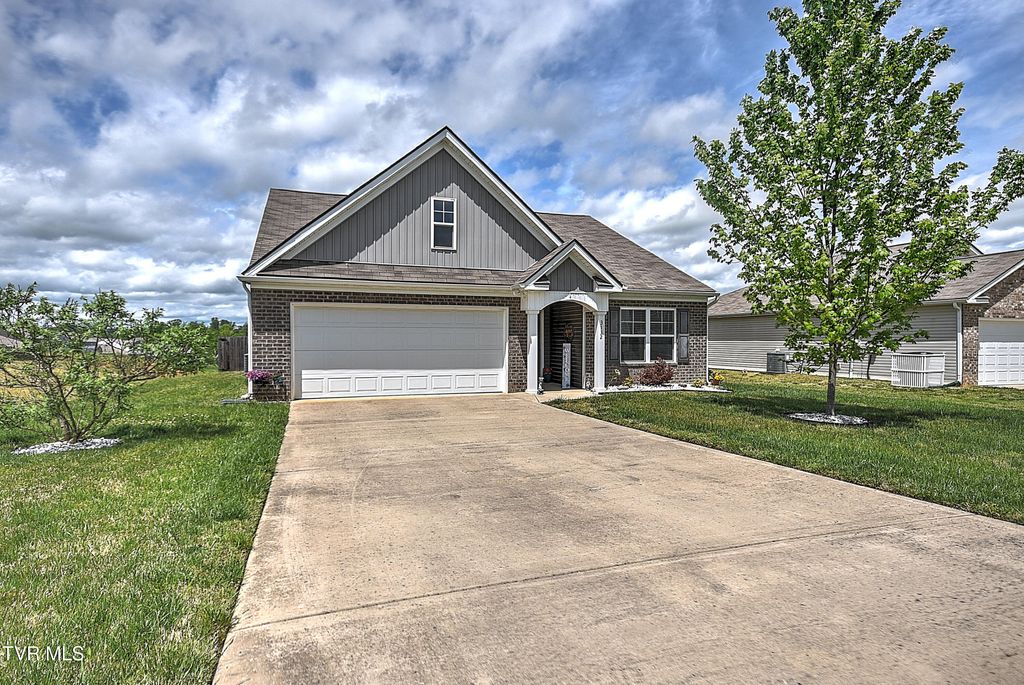 Photo of 3132 Phillips Way, Kingsport, TN 37664 (MLS # 9994615)