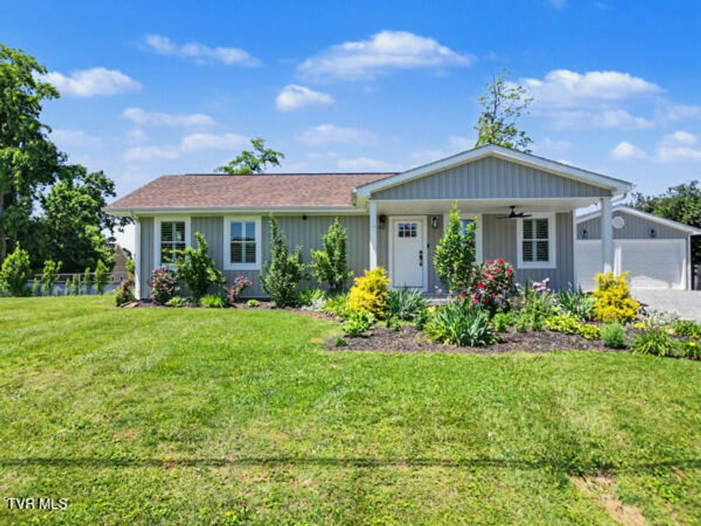 Photo of 457 West Street, Greeneville, TN 37745 (MLS # 9995166)