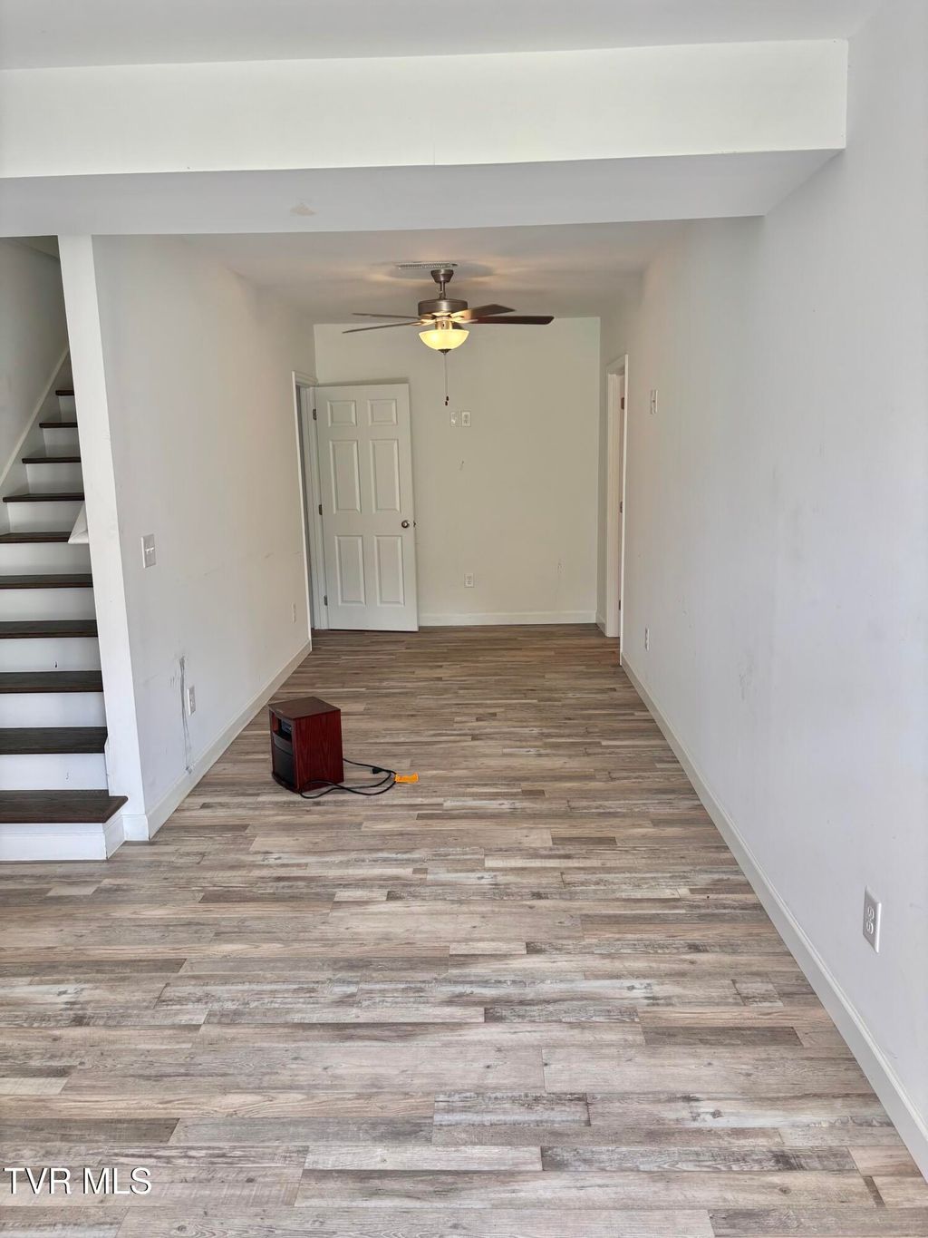 Photo of 1412 Indian Ridge Road, Johnson City, TN 37604 (MLS # 9985300)