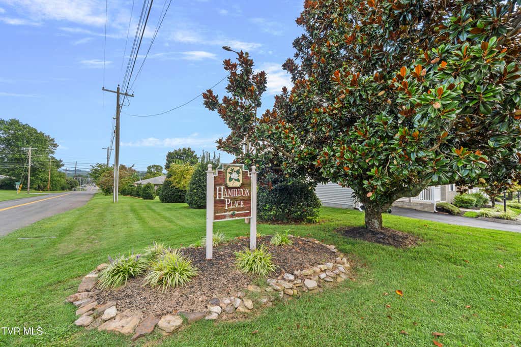 Photo of 3411 Hamilton Place Dr Drive, Morristown, TN 37814 (MLS # 9999367)
