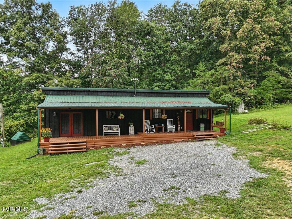 Photo of 106 Barker Road, Rogersville, TN 37857 (MLS # 9994460)