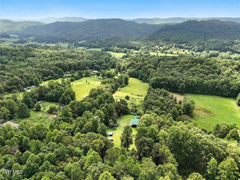 Photo of 106 Barker Road, Rogersville, TN 37857 (MLS # 9994460)