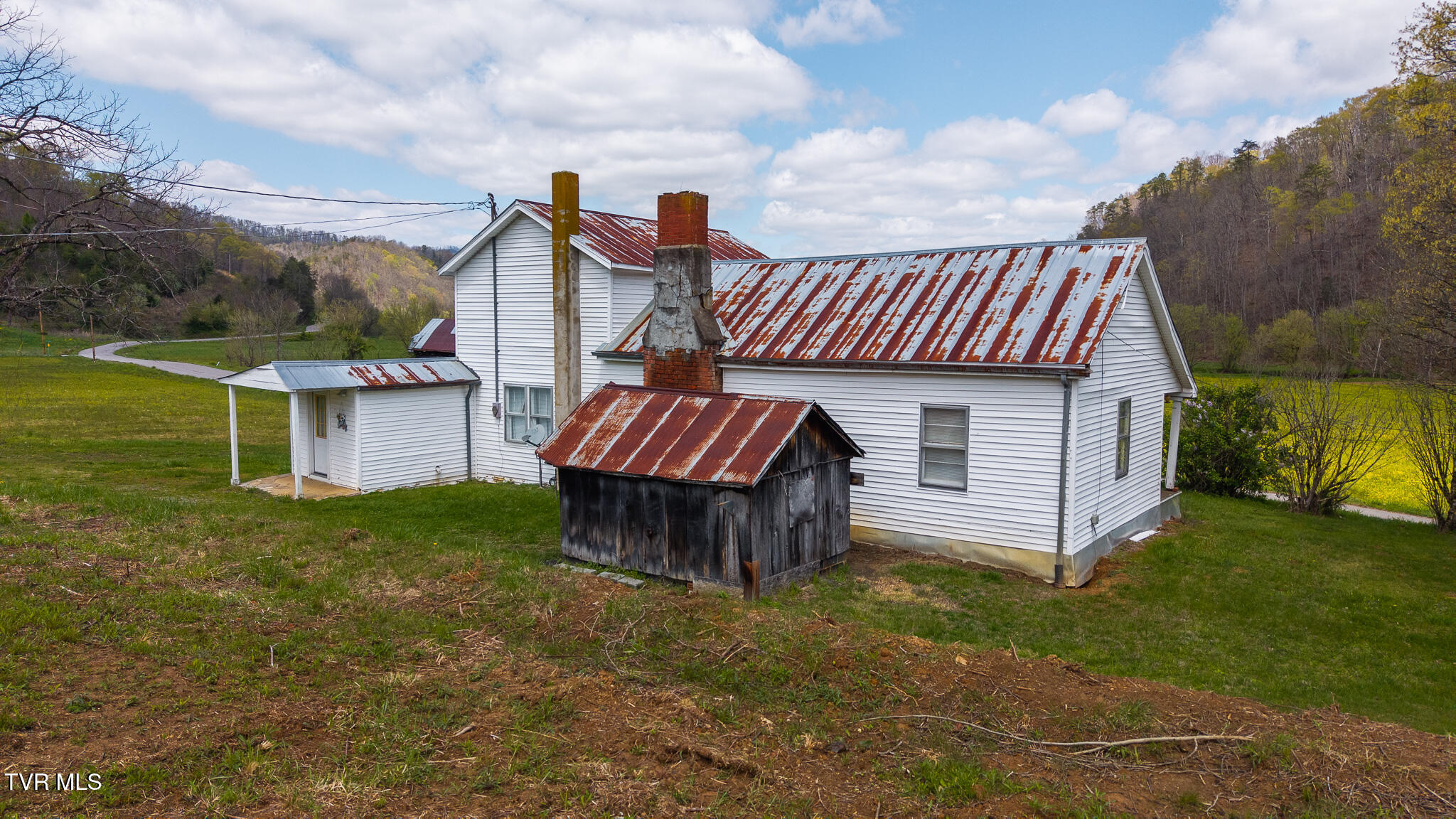 1025 Livesay Chapel Road, Kyles Ford, Tennessee image 13