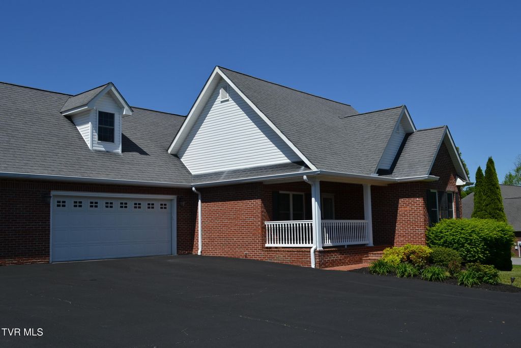 Photo of 20299 Millbrook Drive #7b, Abingdon, VA 24211 (MLS # 9994546)