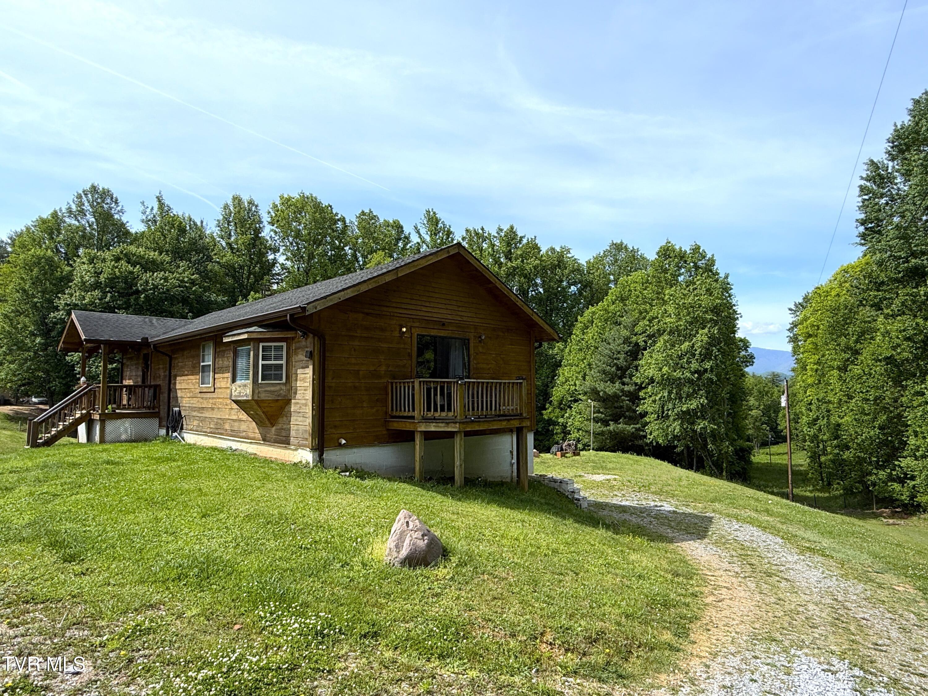 3205 Topper Road