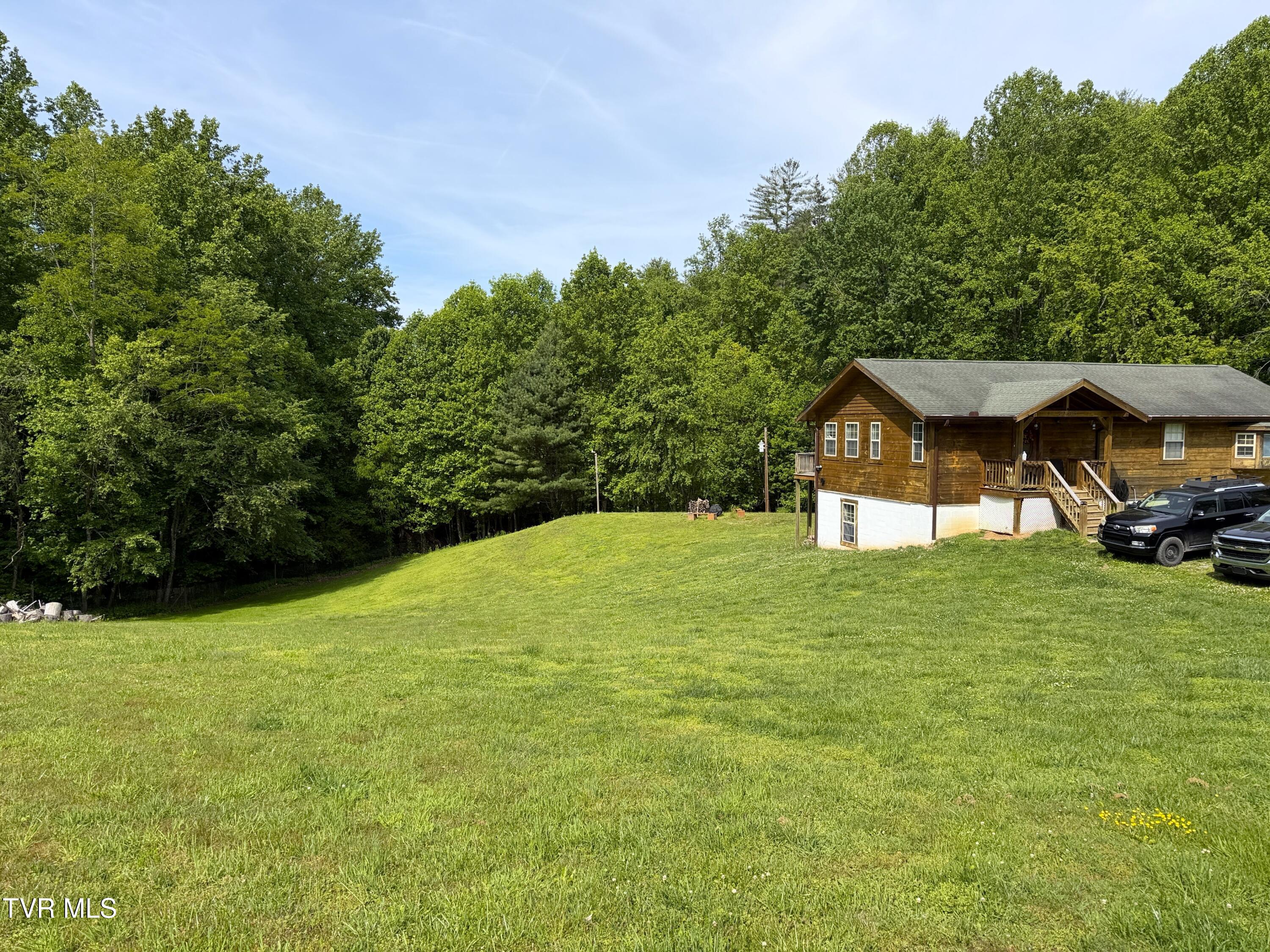 3205 Topper Road