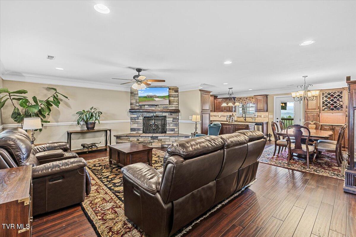 4892 Eagle Pointe Drive, Kingsport, Tennessee image 35