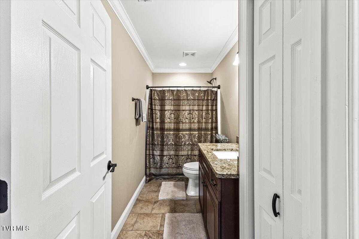 4892 Eagle Pointe Drive, Kingsport, Tennessee image 27